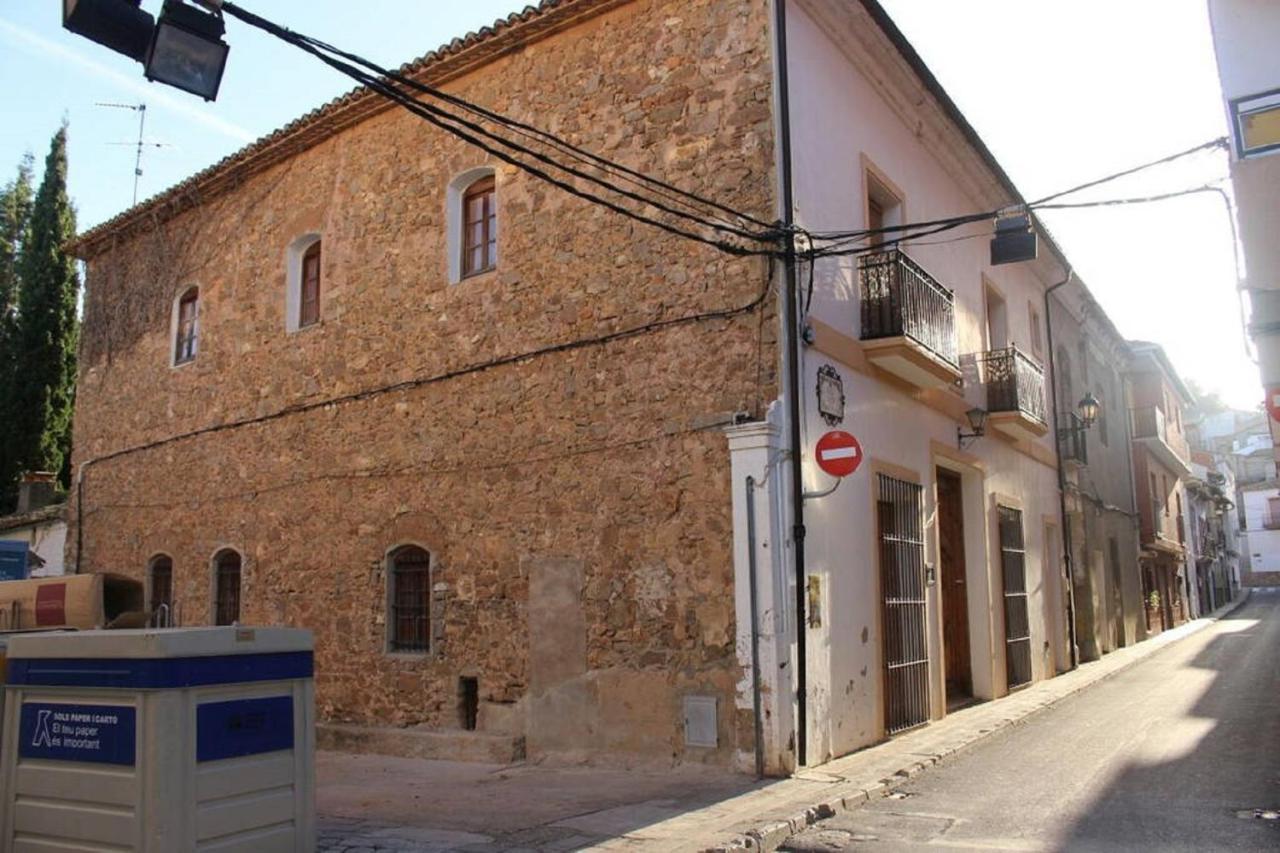 Villa Charly Casa Senorial XVII Historical Villa Macastre Exterior photo